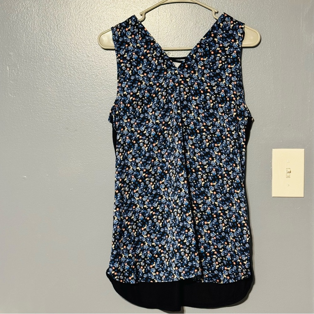 White House Black Market Floral Sleeveless Top - Blue and Black